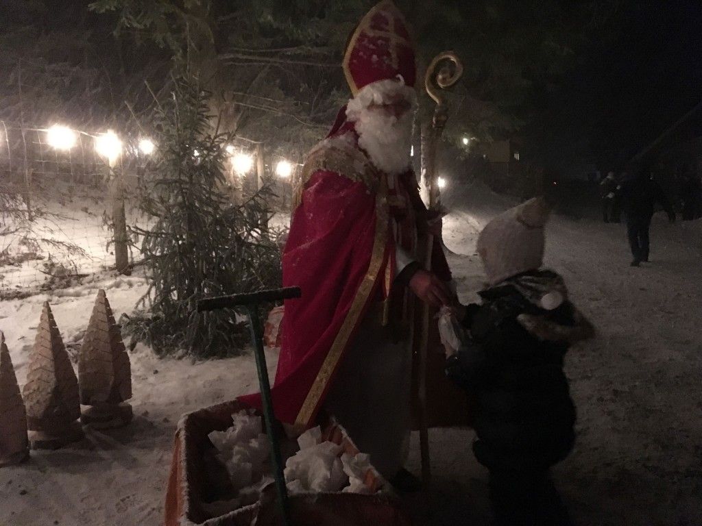 Nikolo beim Kinderadvent