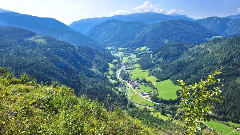 Falkenstein - Wandern im Naturpark , © Naturparke Niederösterreich/POV