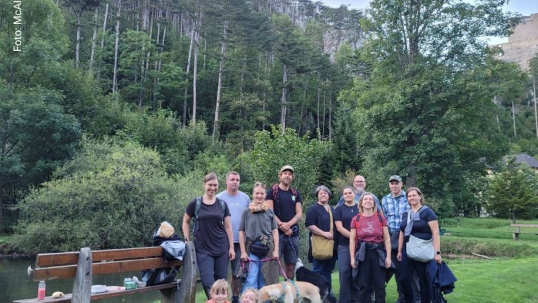 BesucherInnen im Naturpark Sierningtal-Flatzer Wand, © Stefan Mc Allister-Knöpfer